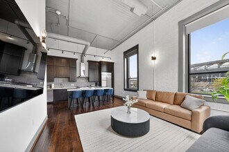 21 E 15th St in Cincinnati, OH - Building Photo - Building Photo