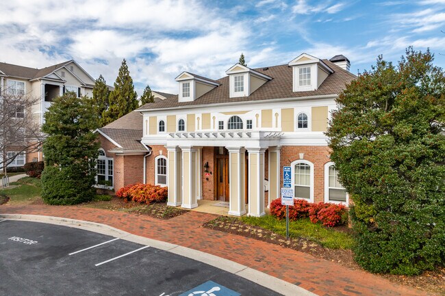 Ashmore at Germantown in Germantown, MD - Foto de edificio - Building Photo