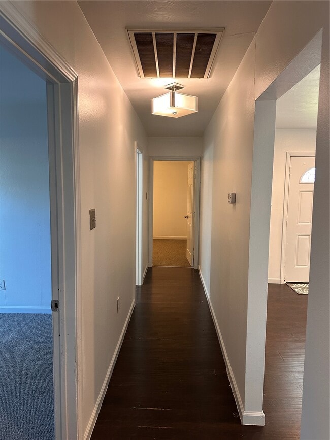 property at 26 Lyncrest Dr