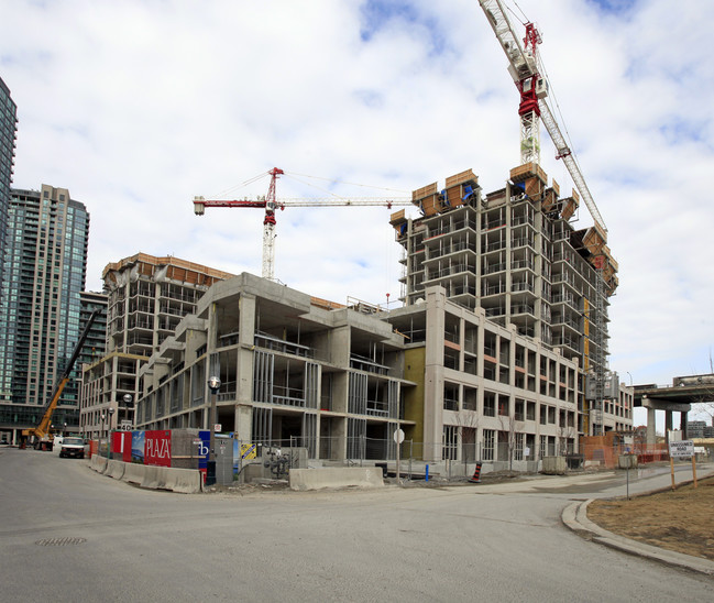 York Harbour Club in Toronto, ON - Building Photo - Building Photo