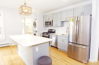 1076 Fulton St, Unit Duplex in Rahway, NJ - Building Photo - Building Photo