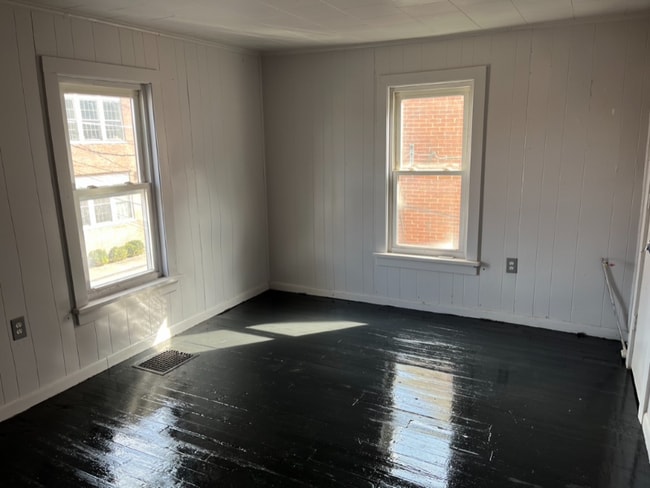 property at 127 N 1st St