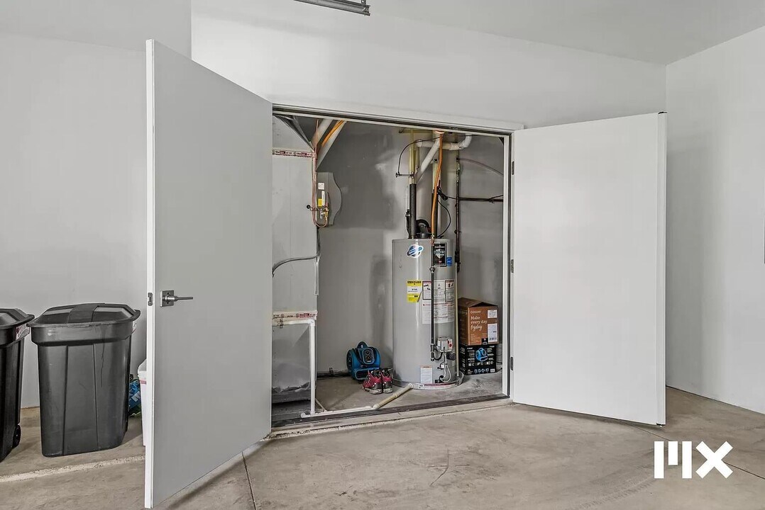 627 Fairview Ave NE in Grand Rapids, MI - Building Photo