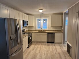 16 Knightville Dam Road in Huntington, MA - Building Photo