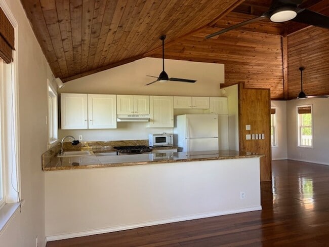 77-6347-6347 Ali‘i Dr in Kailua Kona, HI - Building Photo - Building Photo