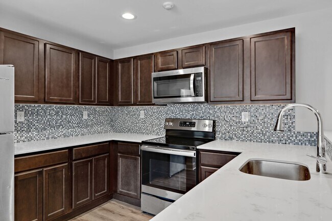 536 Madison Ave in Albany, NY - Building Photo - Building Photo