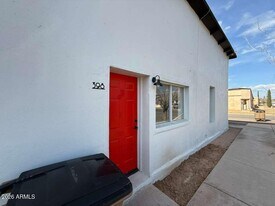 398 E Ave in Douglas, AZ - Building Photo