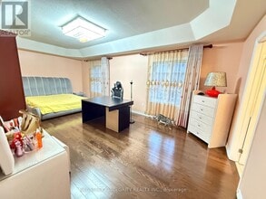 28 Carolina Rose Cres in Markham, ON - Building Photo - Building Photo