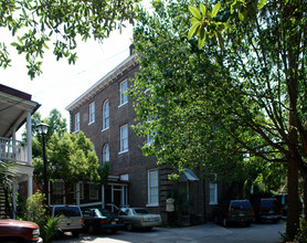 12 Bee St in Charleston, SC - Building Photo - Building Photo