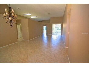 8913 Breland Dr in Tampa, FL - Building Photo - Building Photo