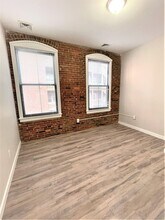 62 Lowell St in Manchester, NH - Building Photo - Building Photo