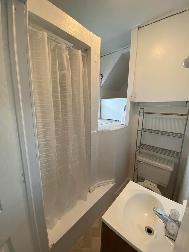 600 Douglas St, Unit # 5 in Wenatchee, WA - Foto de edificio - Building Photo