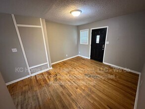 304 Hill St in Belton, MO - Building Photo - Building Photo