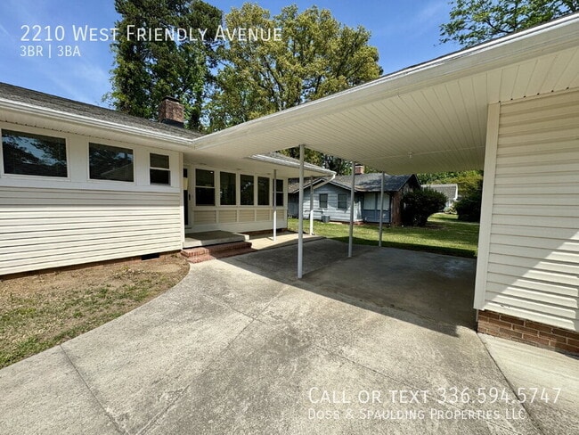 2210 W Friendly Ave in Greensboro, NC - Building Photo - Building Photo