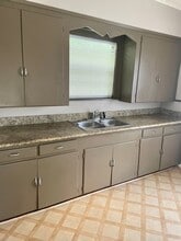 2524 11th St in Port Neches, TX - Building Photo - Building Photo