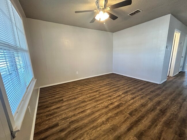 2807 Auburn St in Lubbock, TX - Building Photo - Building Photo