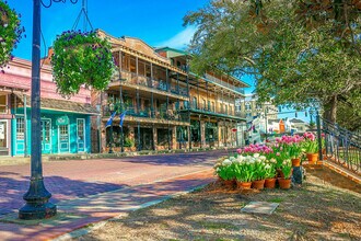 500 North in Natchitoches, LA - Foto de edificio - Building Photo