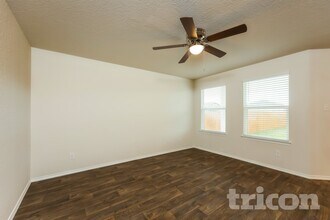 13215 Winemaker Dr in San Antonio, TX - Building Photo - Building Photo