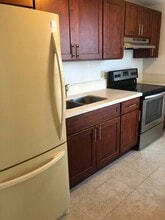 1541 Dominis St in Honolulu, HI - Building Photo - Building Photo
