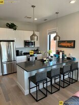 106 Liverpool St, Unit 306 in Boston, MA - Building Photo