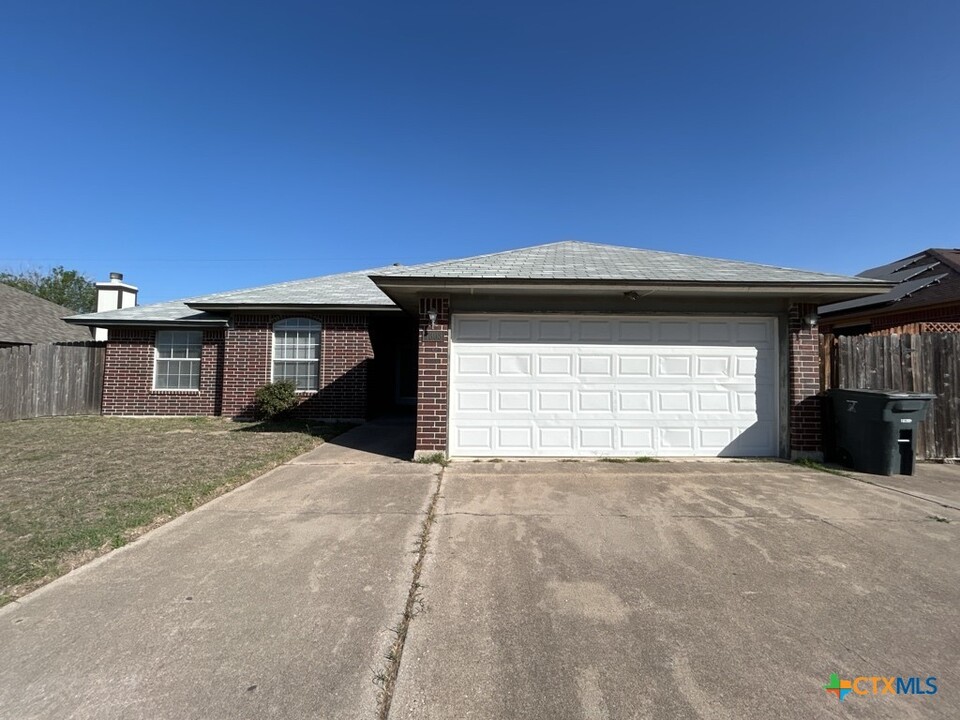 4303 Fawn Dr in Killeen, TX - Building Photo