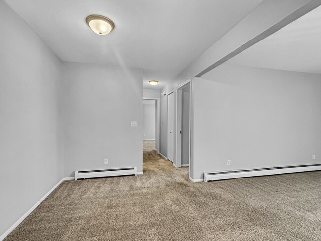 1018 Abbey Ct in Holland, MI - Building Photo - Building Photo