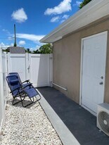 1125 NE 143rd St in North Miami, FL - Building Photo