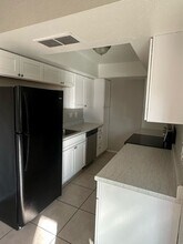 6046 W Townley Ave in Glendale, AZ - Foto de edificio - Building Photo