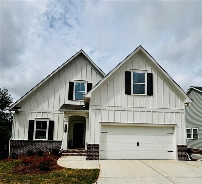 property at 202 Summit Ave SE