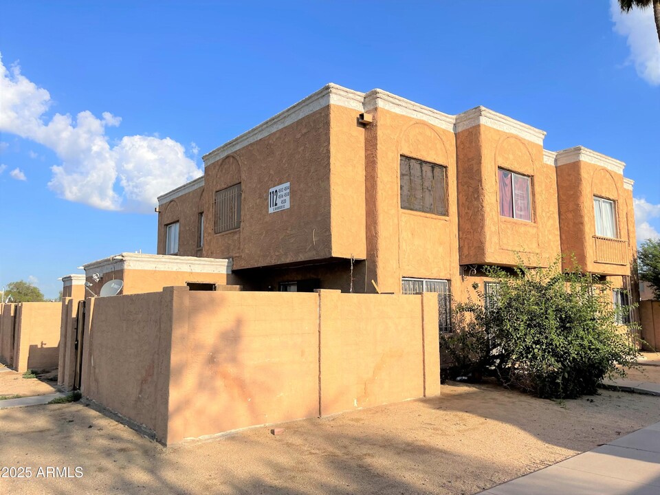 4514 E Riverside St in Phoenix, AZ - Building Photo