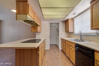 103 E Minton Dr in Tempe, AZ - Building Photo - Building Photo