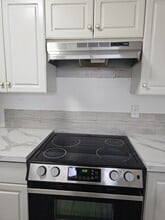 8025 D'Herbomez Dr in Mission, BC - Building Photo - Building Photo