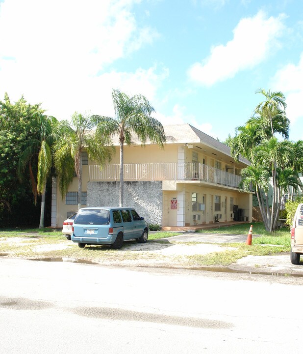 7848 Dunham Blvd in Miami, FL - Building Photo