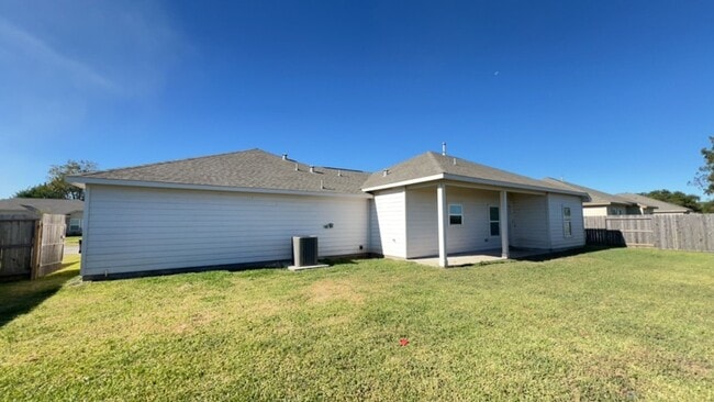 1509 La Delle St in Wharton, TX - Building Photo - Building Photo
