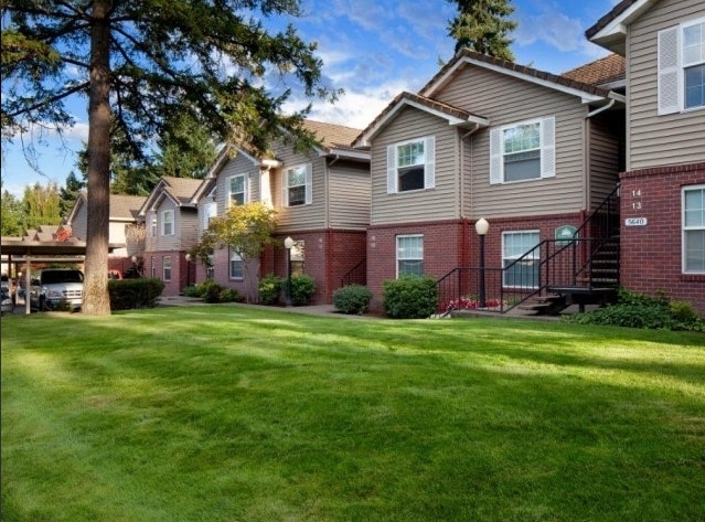 Murray Woods in Beaverton, OR - Building Photo