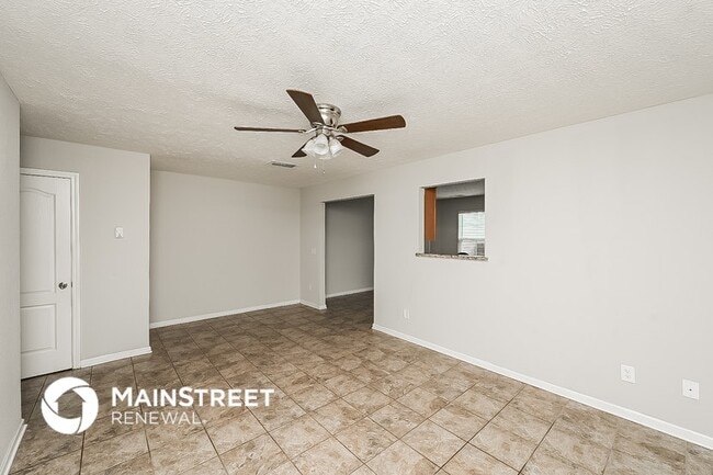 512 Nixon Way in La Vergne, TN - Building Photo - Building Photo