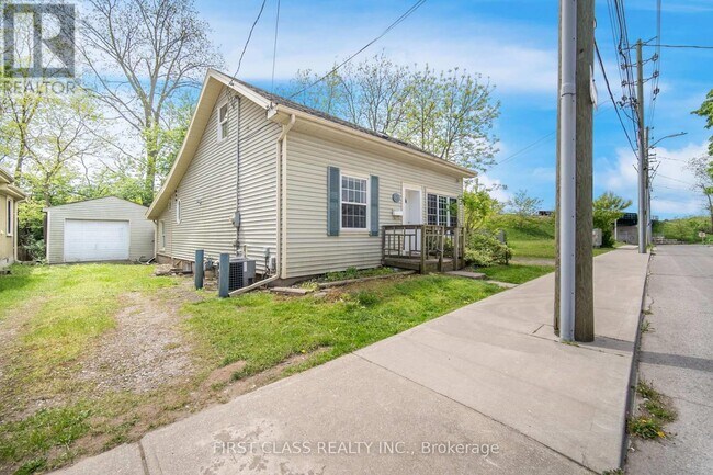 48 Saunby St in London, ON - Building Photo - Building Photo