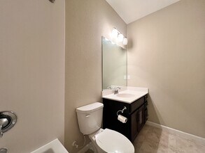 2175 Eva St in Napa, CA - Building Photo - Building Photo