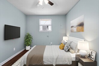 4827.5 NW Homestead Terrace in Riverside, MO - Building Photo - Building Photo