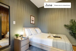 Room in Shared 4 bed/1 bath home in Boston, MA - Building Photo