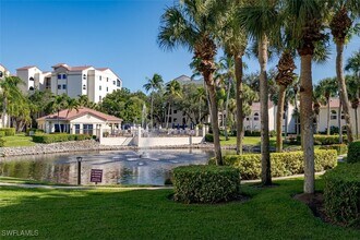 6545 Valen Way in Naples, FL - Building Photo - Building Photo