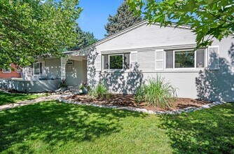 3001 S Josephine St in Denver, CO - Building Photo - Building Photo