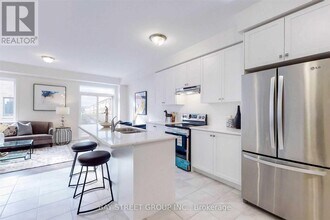 83 Boiton St in Richmond Hill, ON - Building Photo - Building Photo