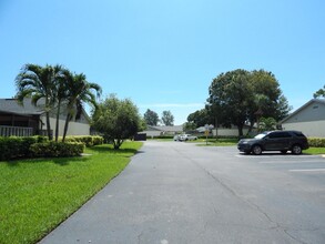 1331 Peppertree Trail in Fort Pierce, FL - Building Photo - Building Photo