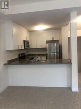 22 Ridgeside Ln in Hamilton, ON - Building Photo - Building Photo