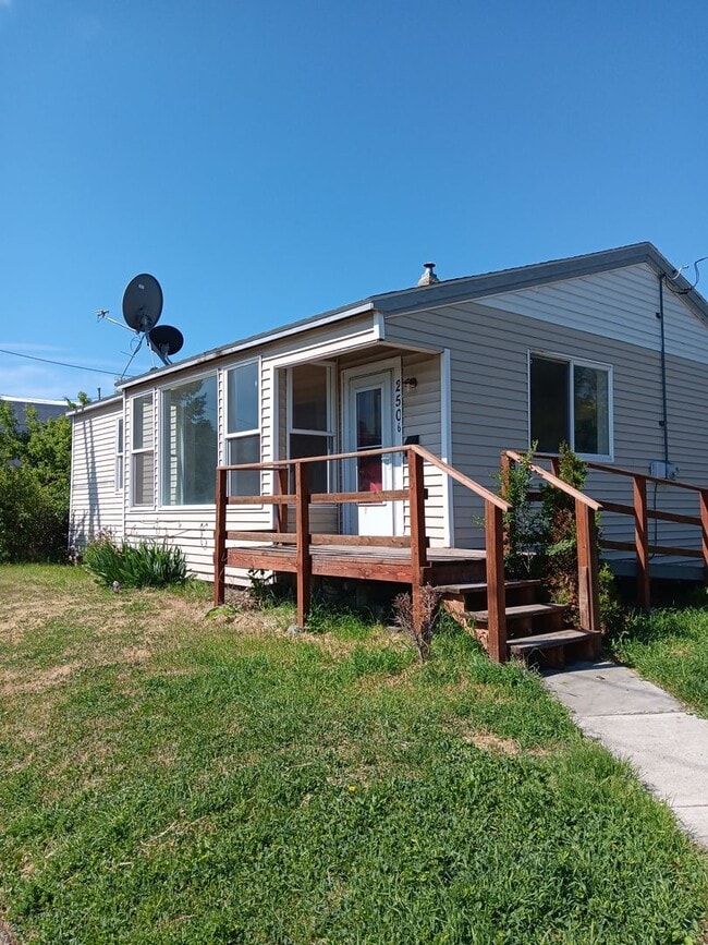 property at 2506 N Fir St