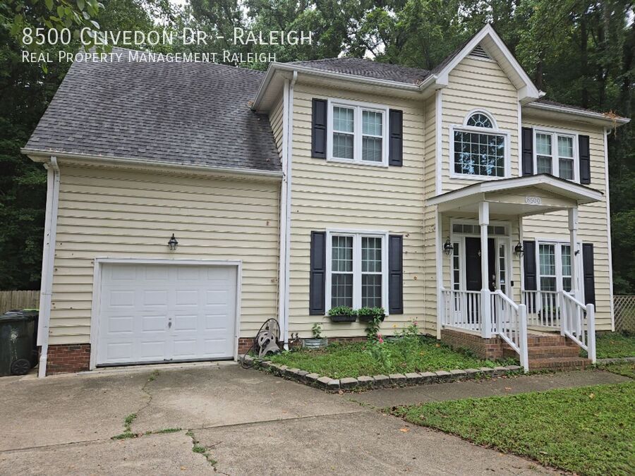 8500 Clivedon Dr in Raleigh, NC - Building Photo