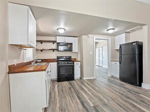 415 W Jefferson St in Waxahachie, TX - Building Photo - Building Photo