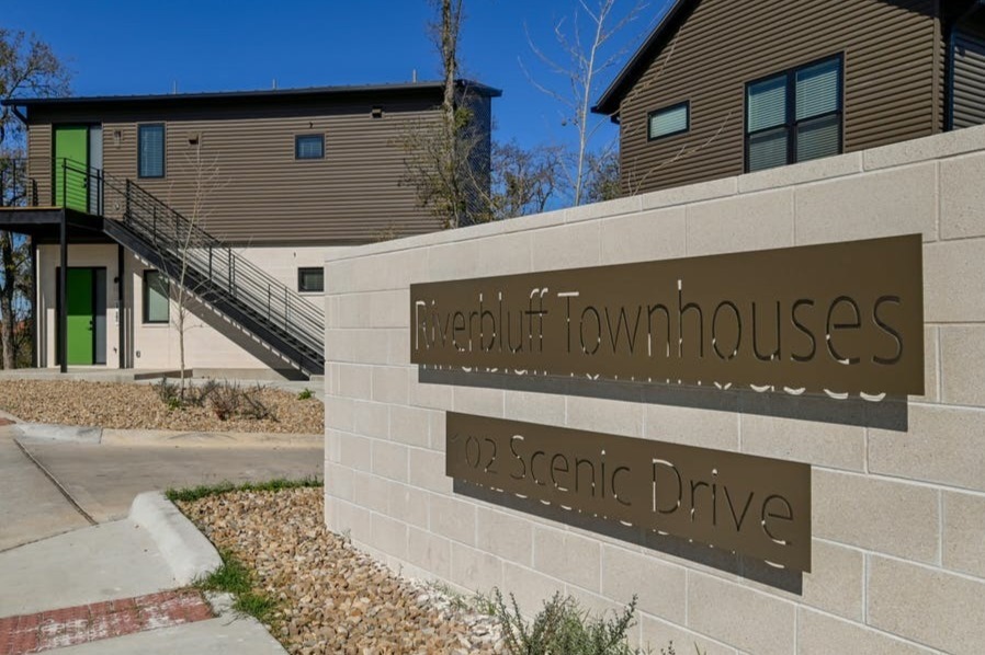 RiverBluff Townhouses in Georgetown, TX - Building Photo