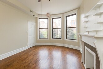 2445 W Harrison St in Chicago, IL - Building Photo - Building Photo